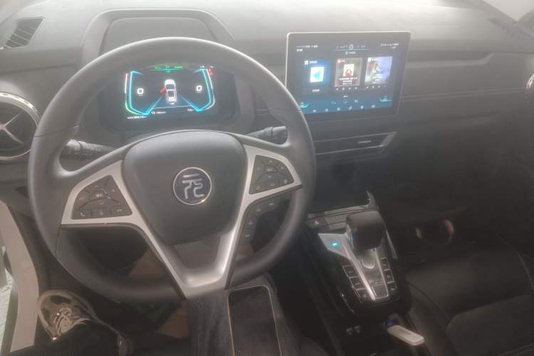 Used BYD Yuan New Energy 2019 EV535 High-Energy Leading Edition Interior 2