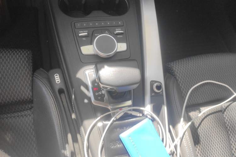 Used Audi A4L 2019 45 TFSI quattro Sport model China V standard
