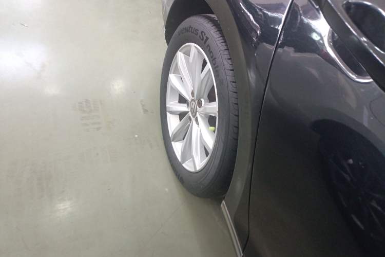 Used Volkswagen Magotan 2018 330TSI DSG Advanced Model
