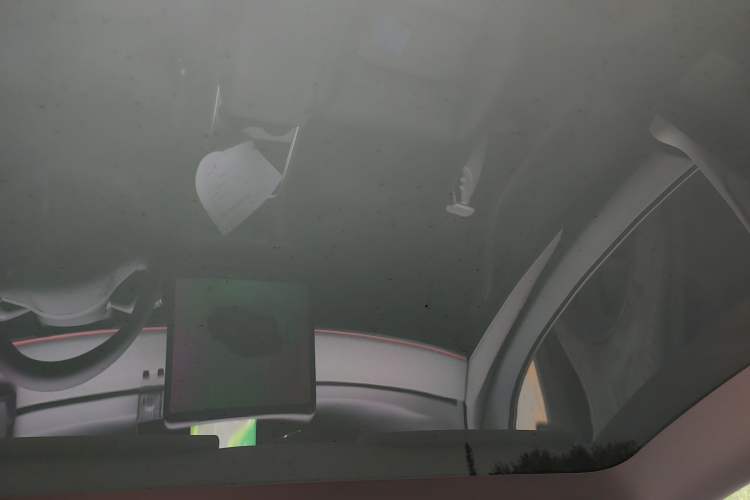 Used Tesla Model Y 2024 Rear-Wheel-Drive Version Headliner