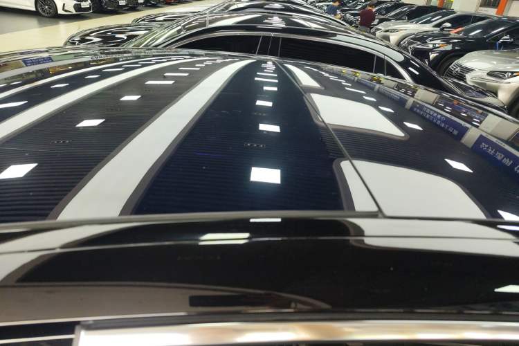 Used Mercedes-Benz E-Class 2024 E 300 L Luxury Model Roof