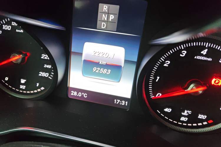 Used Mercedes-Benz GLC 2019 GLC 260 4MATIC Luxury Model