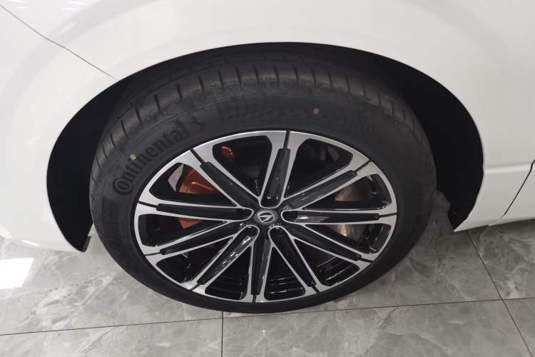 Used Changan UNI-K iDD 2024 ZhiDian iDD 1.5T 135km Smart Leading Model