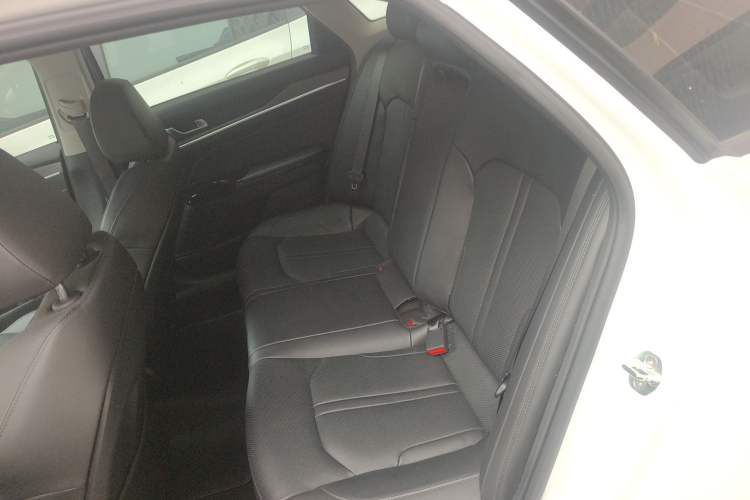 Used Kia K5 2021 380T GT-Line Refreshed Edition Left Rear Seat
