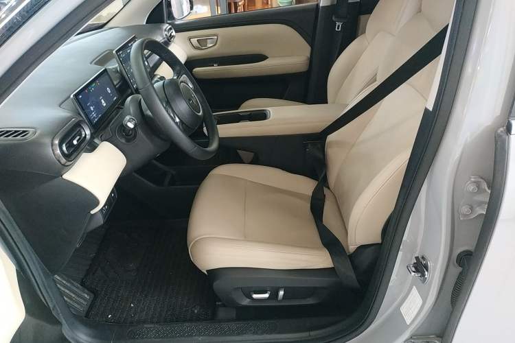 Used Wuling Bingo PLUS 2024 510 km Flagship Edition Four-Seater Version Left Front Seat
