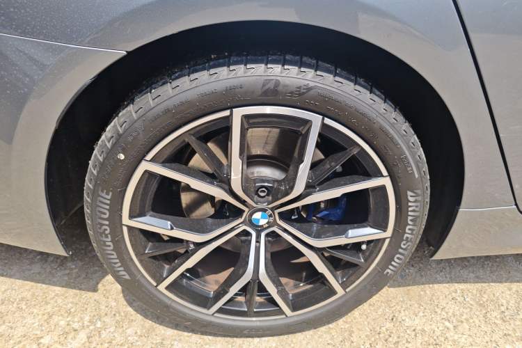Used BMW 5 Series 2021 530i M Sport Package Right Rear Wheel Hub