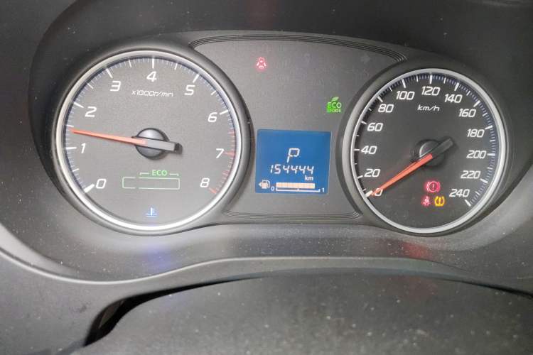 Used Mitsubishi Outlander 2018 2.0L Two-Wheel-Drive Jiale Edition 7-Seater