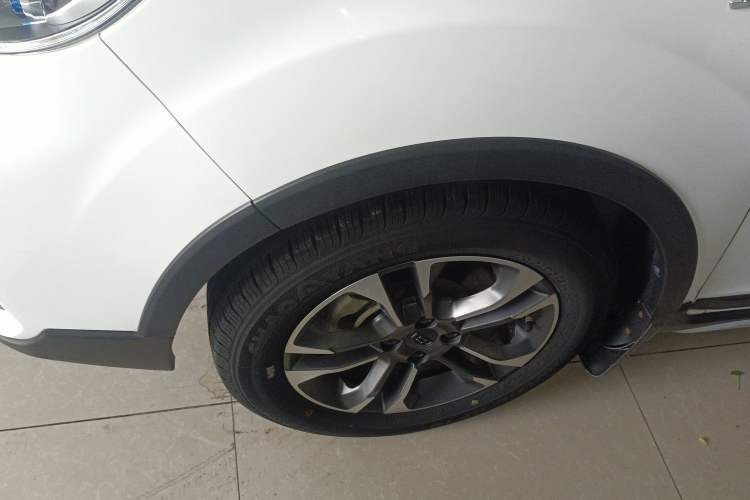 Used Geely Auto Vision X3 2019 Upgraded Model 1.5L Manual Elite Version Left Front Wheel Hub