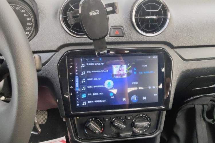 Used Volkswagen Jetta 2017 1.5L Manual Fashion Edition