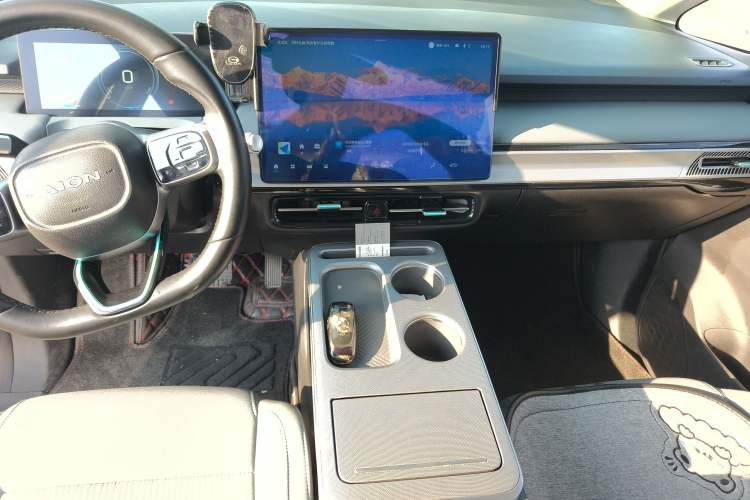 Used AION Y 2024 Younger