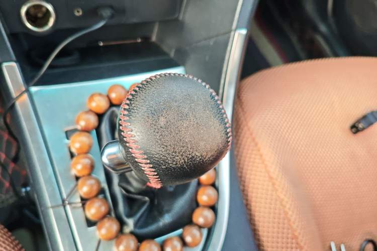 Used Haima Fumei 2014 M5 1.6L Automatic Elite Model Gear Lever