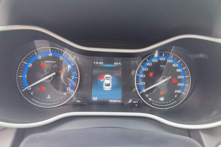 Used Geely Auto Emgrand 2019 Leading Edition 1.5L Manual Luxury Model China VI Standard Instrument Cluster