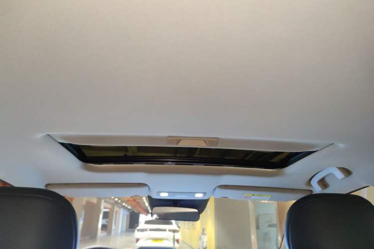 Used Nissan N6 2026 Model 180 Max Headliner