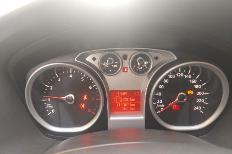 Used Ford Focus 2011 Hatchback 1.8L Automatic Fashion Edition
