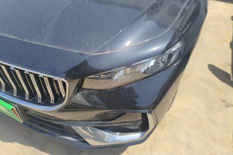 Used Geely Auto Preface 2026 Model Oriental Yao 1.5TD Fuyao Edition Left Front Headlight