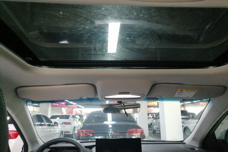 Used Geely Auto Emgrand L HiP 2022 1.5TD-DHT Pro 100KM Super Clean
