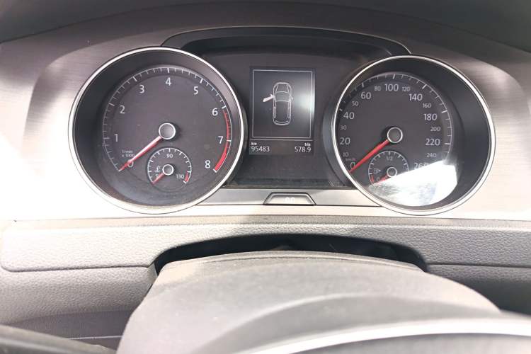 Used Volkswagen Golf 2016 230TSI Automatic Luxury Version