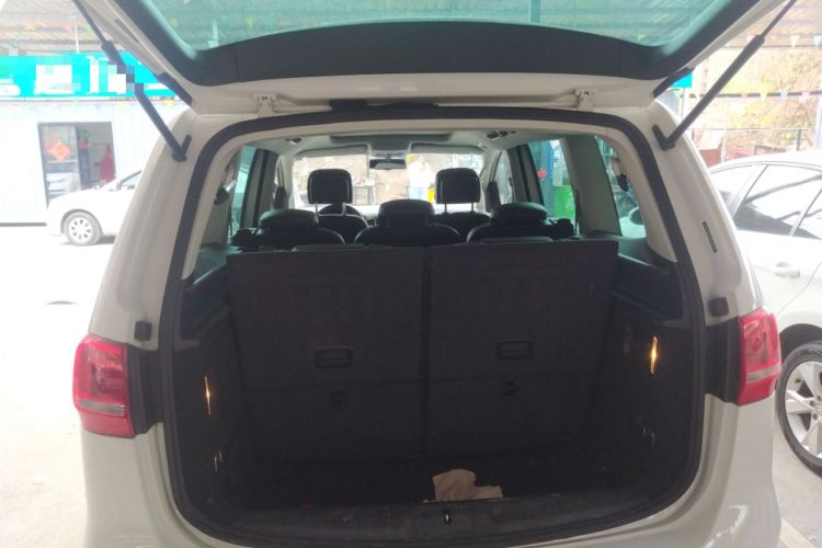 Used Volkswagen Sharan 2014 2.0 TSI Comfort Model
