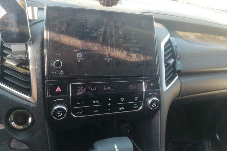 Used Honda Avancier 2019 240TURBO Two-Wheel Drive Elite Edition Audio And AC Panel