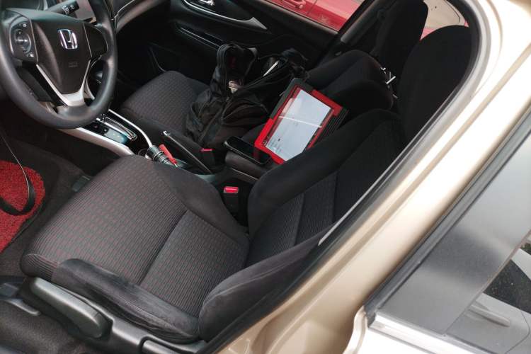 Used Honda Crider 2016 1.8L CVT Luxury Edition Left Front Seat