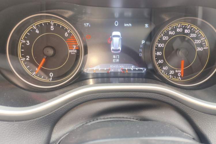 Used Jeep Cherokee 2020 2.0L Two-Wheel Drive Classic Sports Edition Odometer Close Up