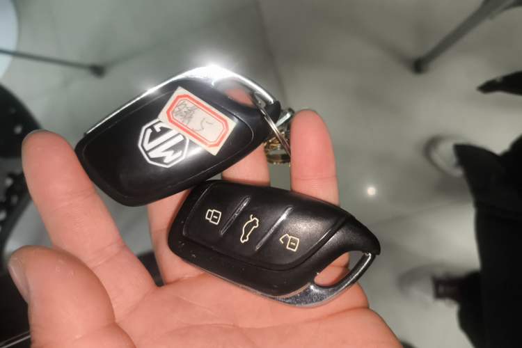 Used MG 5 2021 180 DVVT CVT Youth Luxury Edition
