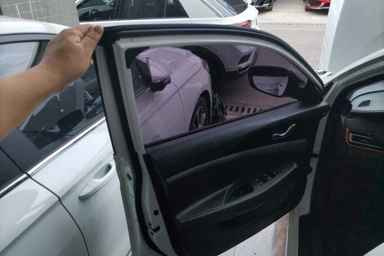 Used Changan Eado DT 2019 1.6L Manual Comfort Model China VI Standard