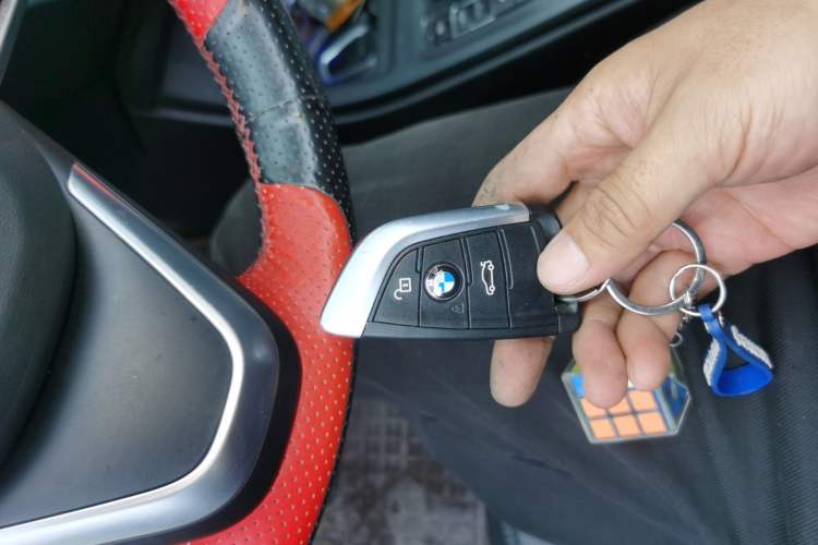 Used BMW X1 2016 sDrive18Li Premium Edition Vehicle Key