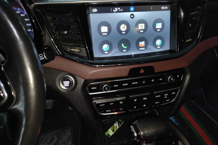 Used GAC Trumpchi GS8 2017 320T Two-Wheel Drive Luxury Smart Connectivity Version (7 Seats)
