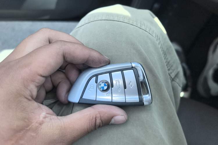 Used BMW 7 Series 2018 730Li Luxury Model Excellence Package Vehicle Key