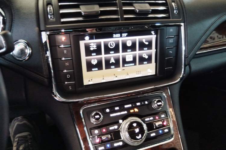 Used Lincoln Continental 2018 2.0T Two-Wheel Drive Deluxe Edition
