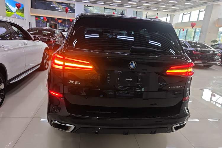 Used BMW X5 2022 Restyled xDrive 40Li M Sport Package