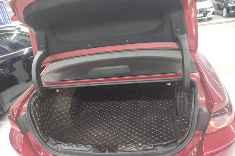 Used Mazda 3 Axela 2020 2.0L Automatic Zhiya Edition Trunk