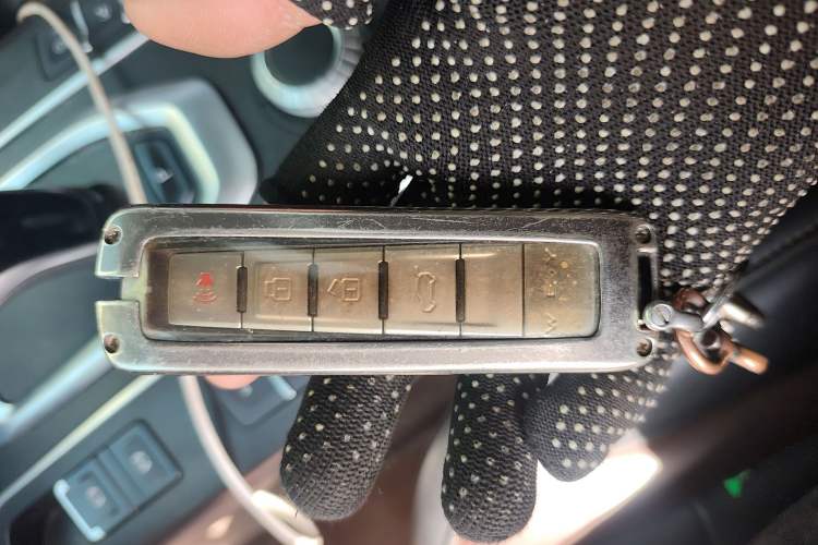 Used Wey VV5 2021 1.5T Two-Wheel Drive Smart Pioneer
