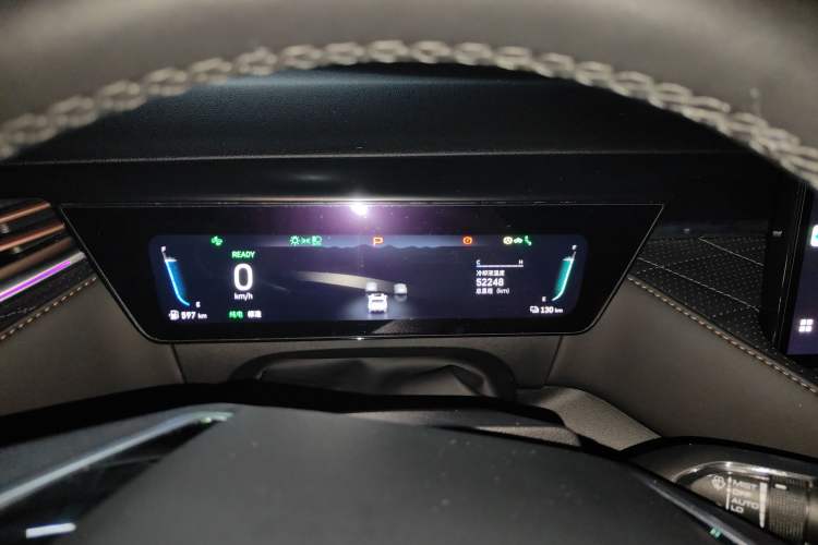 Used Wey Latte DHT-PHEV 2022 1.5T Four-Wheel Drive Extra-Large Version
