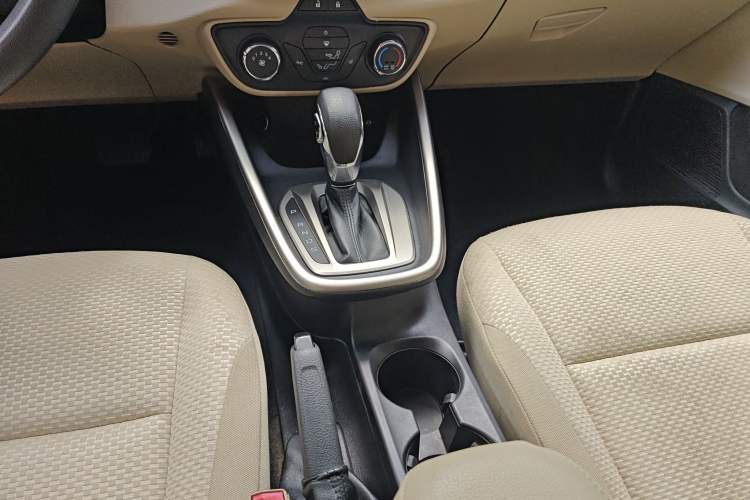 Used Ford Escort 2015 1.5L Automatic Comfort Edition
