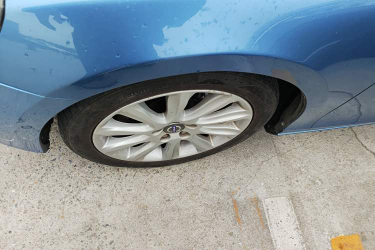 Used Volvo V40 2015 1.6T Zhiya Edition Left Front Wheel Hub