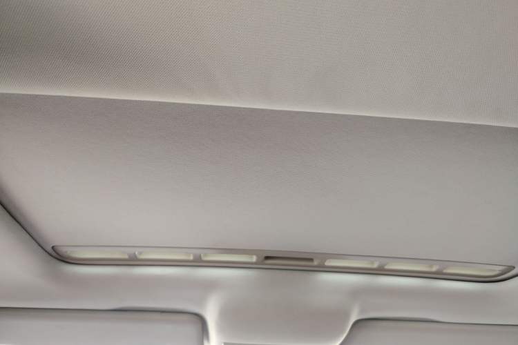 Used Volkswagen Jetta 2013 1.6L Manual Comfort Model
