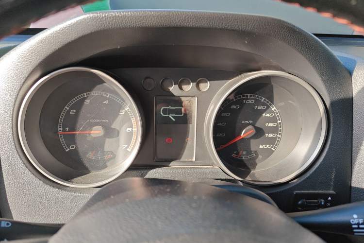 Used BAIC Off-Road BJ40 2014 2.4L Manual Cross-Country Edition
