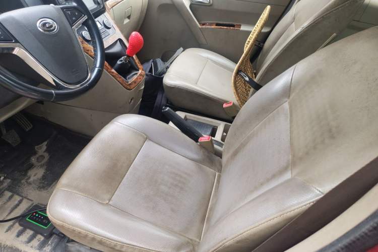 Used GAC Gonow Starry 2013 1.5L Seven-Seater Supreme Model Left Front Seat