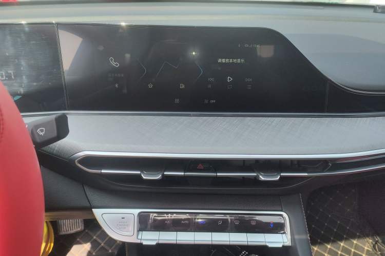 Used CHANGAN Eado 2024 PLUS Blue Whale NE 1.4T GDI DCT High-Energy Edition Audio And AC Panel