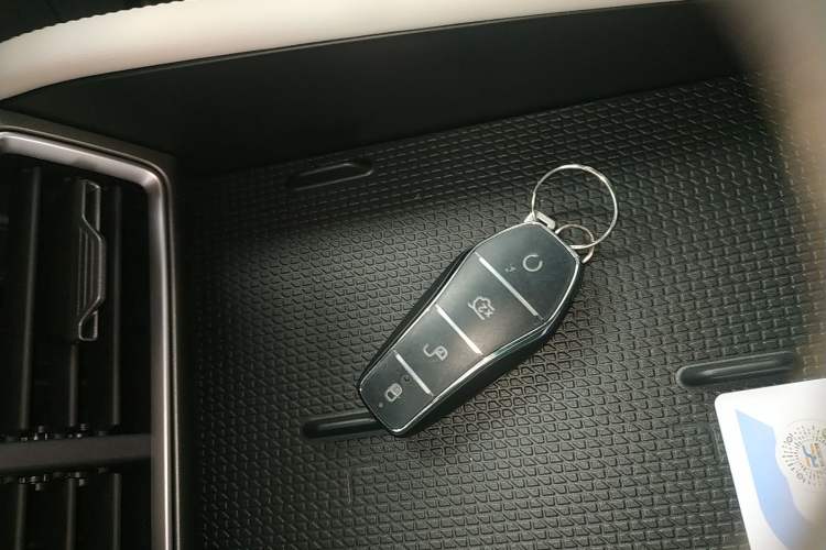 Used BYD Yuan UP 2025 Intelligent Driving Version 401 KM Dynamic Edition
