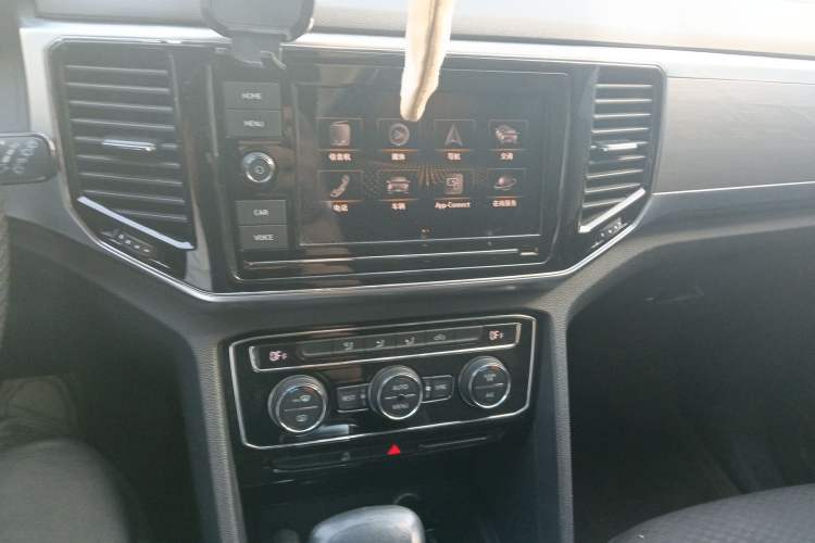 Used Volkswagen Teramont 2019 380TSI Four-Wheel Drive Comfort Edition China VI Standard Audio And AC Panel