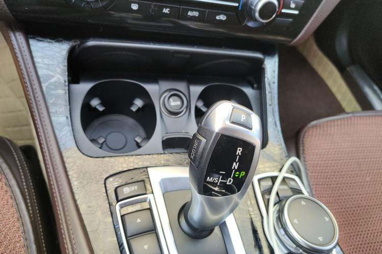 Used BMW 5 Series 2017 525Li Luxury Design Package
