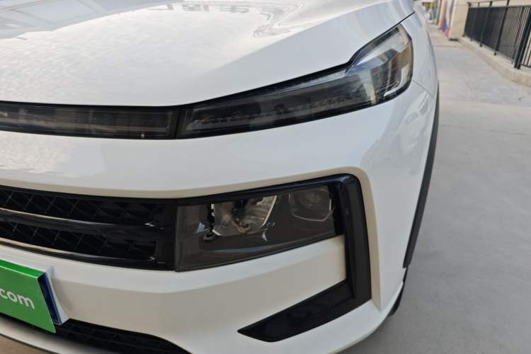 Used SOL QX 2021 300T DCT Prestige Smart Connectivity Version