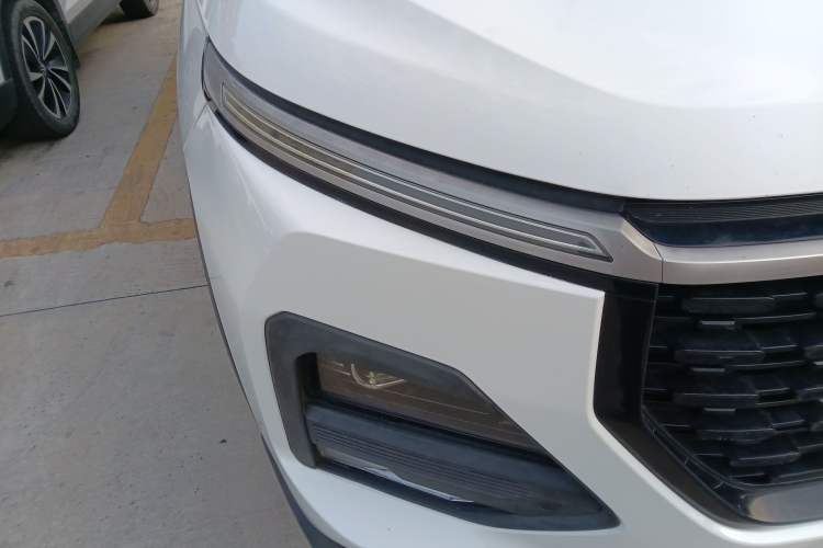 Used Baojun 530 2020 1.5T CVT Prestige Connected Version 7 Seats Right Front Headlight