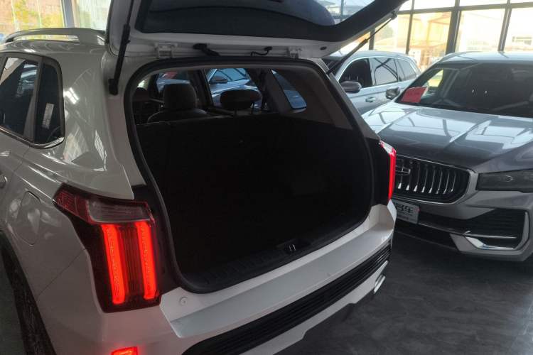 Used Kia Sportage R 2021 Ace 2.0L Splendid Edition
