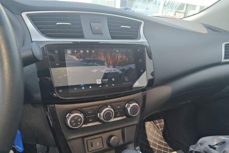 Used Nissan Sylphy 2021 Classic 1.6XL CVT Luxury Edition Audio And AC Panel