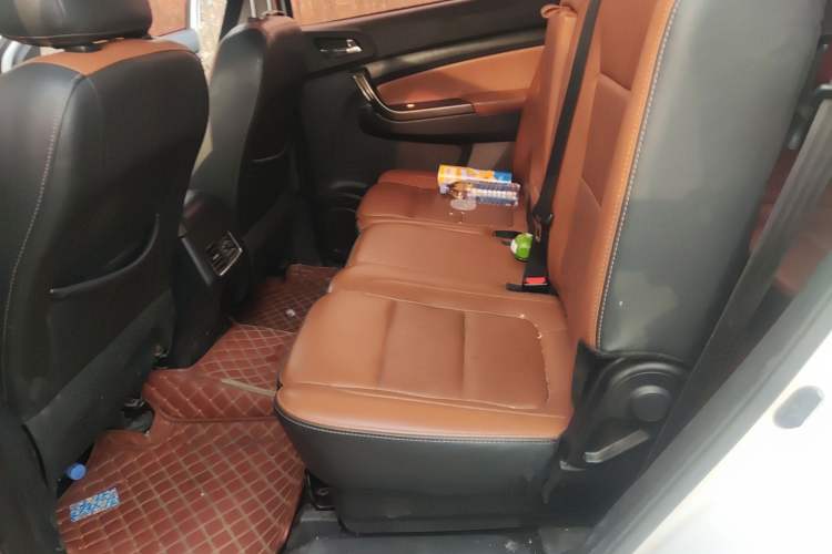 Used CHANGAN OSHAN CX70 2017 Facelifted CX70T 1.5T Manual High-Performance Edition Left Rear Seat