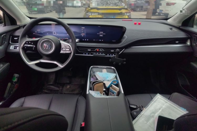 Used Buick LaCrosse 2025 28T Platinum Edition